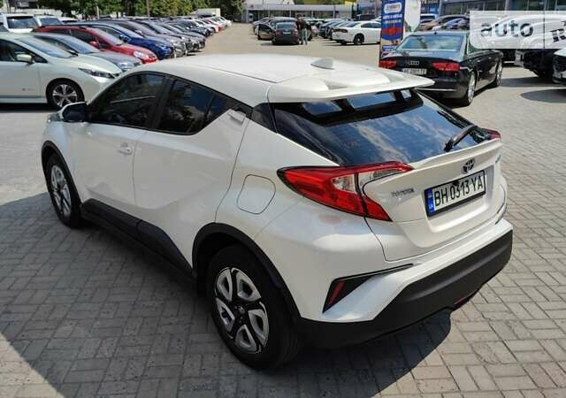 Білий Тойота C-HR, об'ємом двигуна 0 л та пробігом 17 тис. км за 24500 $, фото 7 на Automoto.ua