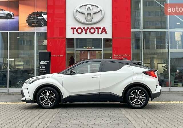 Белый Тойота C-HR, объемом двигателя 1.99 л и пробегом 64 тыс. км за 27507 $, фото 8 на Automoto.ua