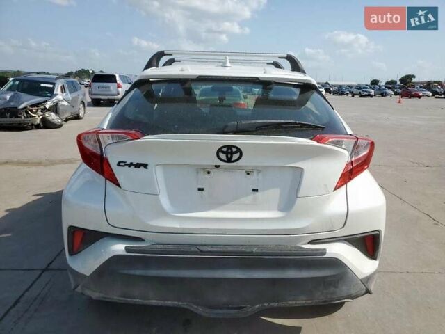 Белый Тойота C-HR, объемом двигателя 2 л и пробегом 100 тыс. км за 5000 $, фото 5 на Automoto.ua