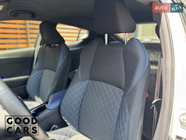 Белый Тойота C-HR, объемом двигателя 2 л и пробегом 70 тыс. км за 21400 $, фото 16 на Automoto.ua