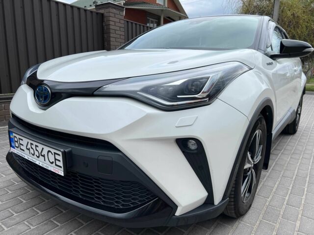 Білий Тойота C-HR, об'ємом двигуна 2 л та пробігом 73 тис. км за 26900 $, фото 2 на Automoto.ua