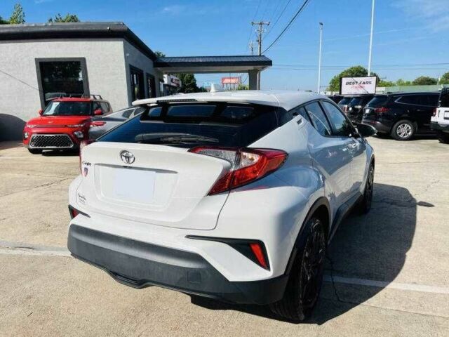 Белый Тойота C-HR, объемом двигателя 2 л и пробегом 23 тыс. км за 6300 $, фото 3 на Automoto.ua