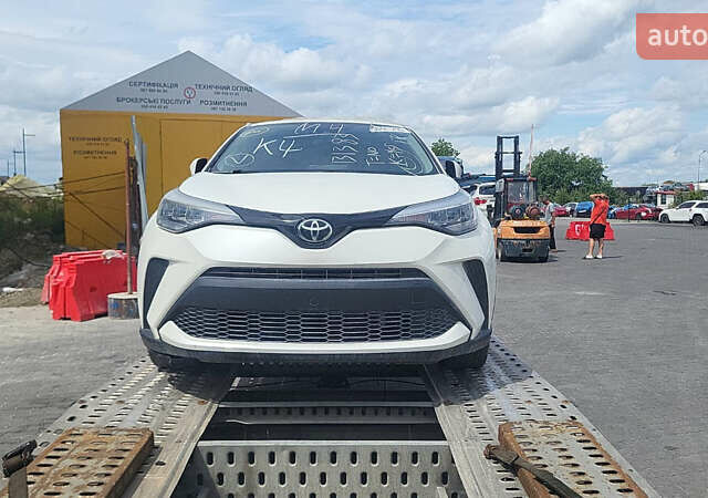 Білий Тойота C-HR, об'ємом двигуна 1.99 л та пробігом 28 тис. км за 24000 $, фото 19 на Automoto.ua