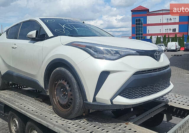 Білий Тойота C-HR, об'ємом двигуна 1.99 л та пробігом 28 тис. км за 24000 $, фото 18 на Automoto.ua