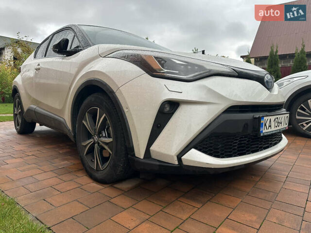 Белый Тойота C-HR, объемом двигателя 1.99 л и пробегом 90 тыс. км за 29700 $, фото 8 на Automoto.ua