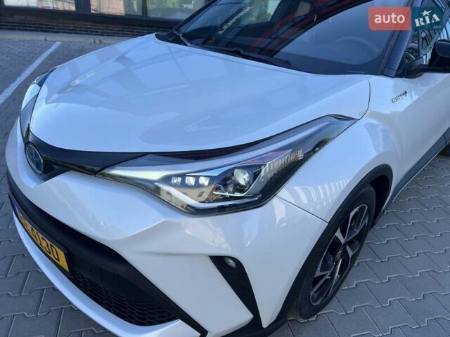 Белый Тойота C-HR, объемом двигателя 1.99 л и пробегом 27 тыс. км за 27500 $, фото 33 на Automoto.ua