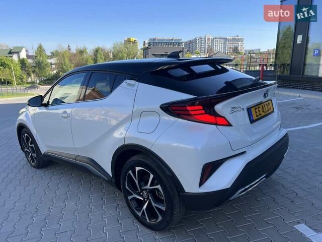 Белый Тойота C-HR, объемом двигателя 1.99 л и пробегом 27 тыс. км за 27500 $, фото 21 на Automoto.ua