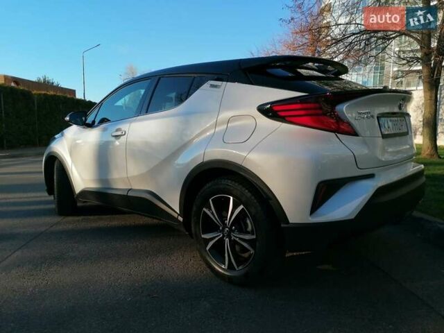 Белый Тойота C-HR, объемом двигателя 1.8 л и пробегом 31 тыс. км за 31000 $, фото 8 на Automoto.ua