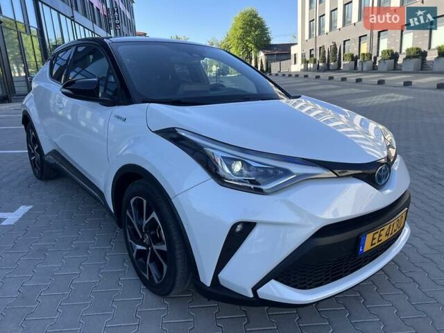 Белый Тойота C-HR, объемом двигателя 1.99 л и пробегом 27 тыс. км за 27500 $, фото 12 на Automoto.ua