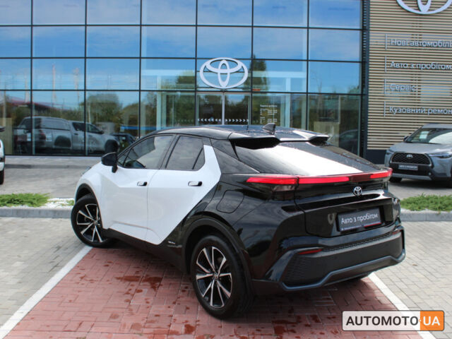 Белый Тойота C-HR, объемом двигателя 2 л и пробегом 18 тыс. км за 43173 $, фото 7 на Automoto.ua