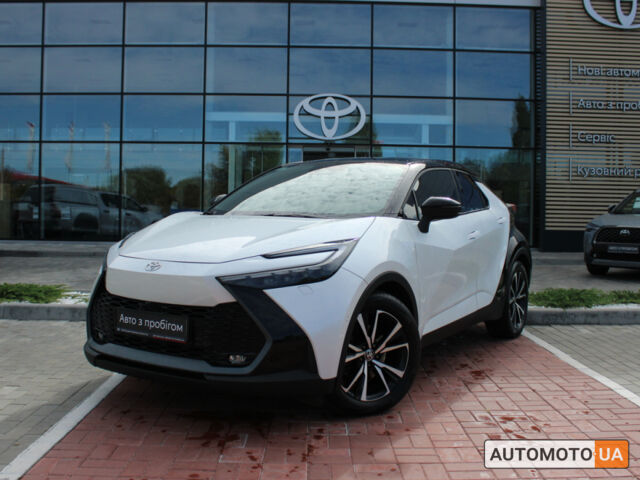 Белый Тойота C-HR, объемом двигателя 2 л и пробегом 18 тыс. км за 43173 $, фото 3 на Automoto.ua