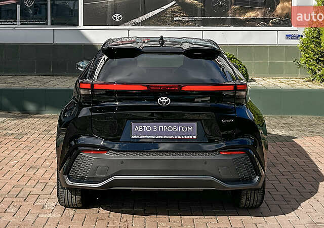 Білий Тойота C-HR, об'ємом двигуна 1.99 л та пробігом 17 тис. км за 43110 $, фото 8 на Automoto.ua