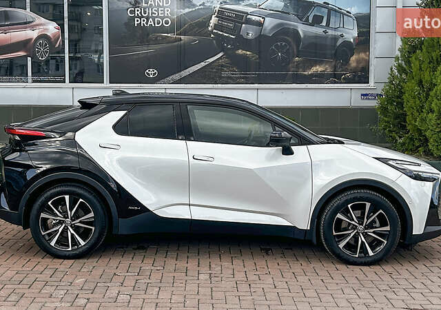 Білий Тойота C-HR, об'ємом двигуна 1.99 л та пробігом 17 тис. км за 43110 $, фото 3 на Automoto.ua