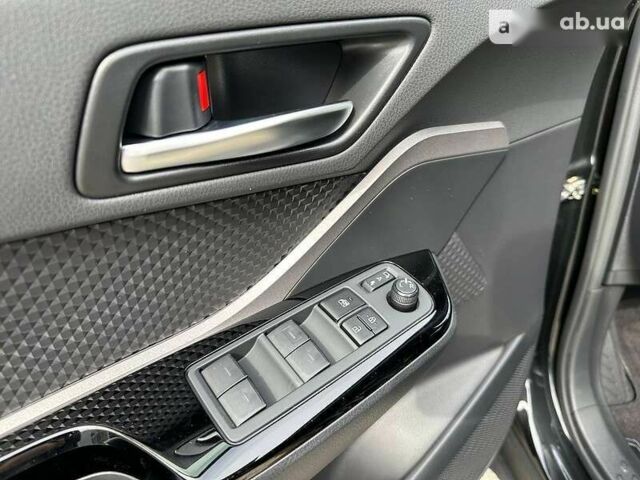 Черный Тойота C-HR, объемом двигателя 2 л и пробегом 8 тыс. км за 26900 $, фото 15 на Automoto.ua