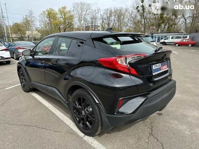 Черный Тойота C-HR, объемом двигателя 2 л и пробегом 8 тыс. км за 26900 $, фото 4 на Automoto.ua
