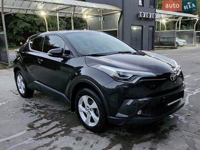 Черный Тойота C-HR, объемом двигателя 1.2 л и пробегом 138 тыс. км за 18000 $, фото 2 на Automoto.ua
