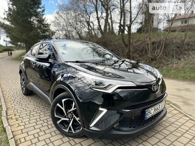 Чорний Тойота C-HR, об'ємом двигуна 2 л та пробігом 72 тис. км за 17499 $, фото 32 на Automoto.ua