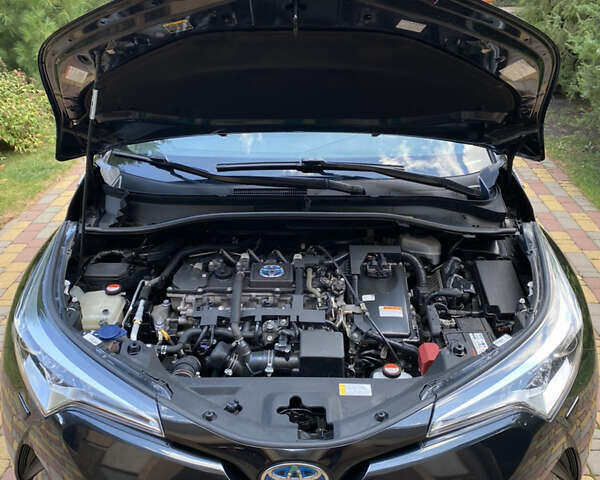 Чорний Тойота C-HR, об'ємом двигуна 1.8 л та пробігом 153 тис. км за 18300 $, фото 17 на Automoto.ua