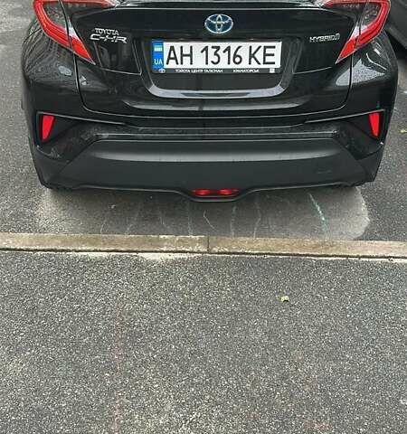 Черный Тойота C-HR, объемом двигателя 1.8 л и пробегом 138 тыс. км за 24500 $, фото 9 на Automoto.ua