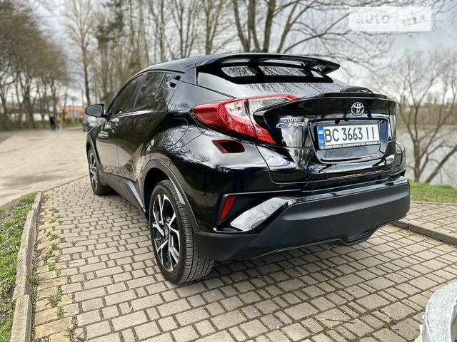 Чорний Тойота C-HR, об'ємом двигуна 2 л та пробігом 72 тис. км за 17499 $, фото 18 на Automoto.ua