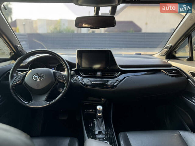 Черный Тойота C-HR, объемом двигателя 1.2 л и пробегом 142 тыс. км за 18000 $, фото 14 на Automoto.ua
