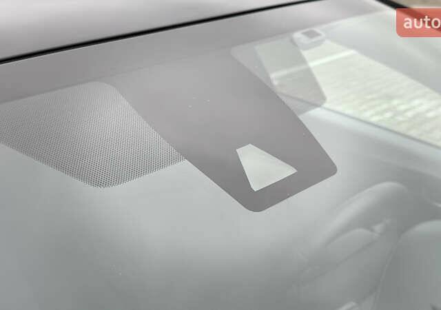 Черный Тойота C-HR, объемом двигателя 1.99 л и пробегом 86 тыс. км за 16700 $, фото 9 на Automoto.ua