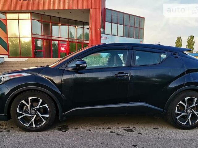 Черный Тойота C-HR, объемом двигателя 2 л и пробегом 78 тыс. км за 18500 $, фото 8 на Automoto.ua