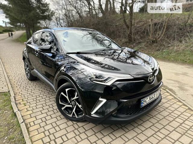 Чорний Тойота C-HR, об'ємом двигуна 2 л та пробігом 72 тис. км за 17499 $, фото 29 на Automoto.ua