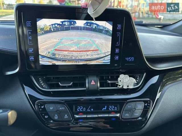 Черный Тойота C-HR, объемом двигателя 1.2 л и пробегом 151 тыс. км за 15000 $, фото 7 на Automoto.ua