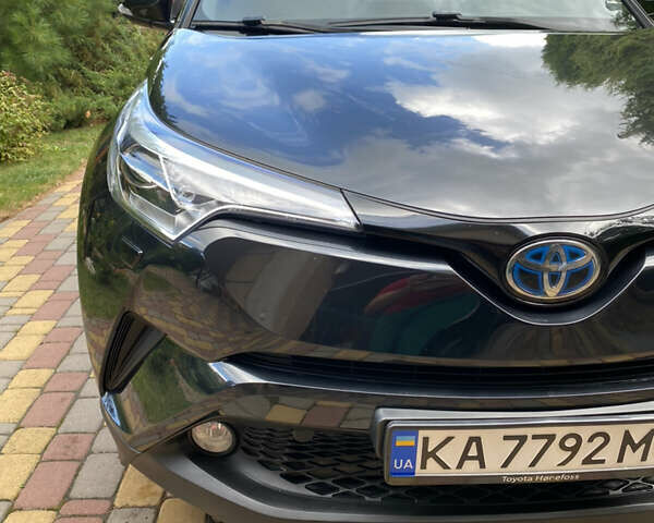 Чорний Тойота C-HR, об'ємом двигуна 1.8 л та пробігом 153 тис. км за 18300 $, фото 6 на Automoto.ua
