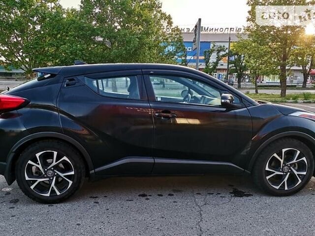 Черный Тойота C-HR, объемом двигателя 2 л и пробегом 78 тыс. км за 18500 $, фото 5 на Automoto.ua