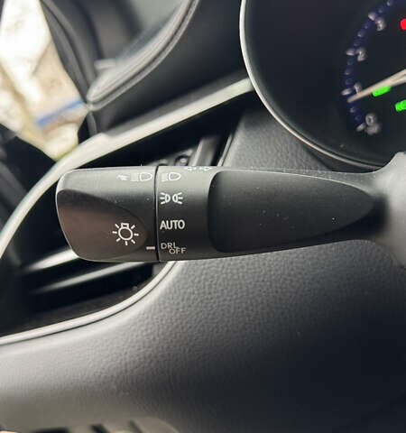 Черный Тойота C-HR, объемом двигателя 1.99 л и пробегом 86 тыс. км за 16700 $, фото 33 на Automoto.ua