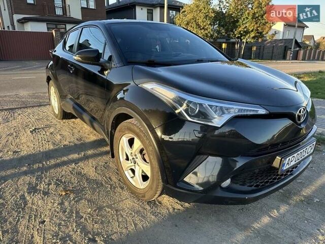 Черный Тойота C-HR, объемом двигателя 1.2 л и пробегом 151 тыс. км за 15000 $, фото 3 на Automoto.ua