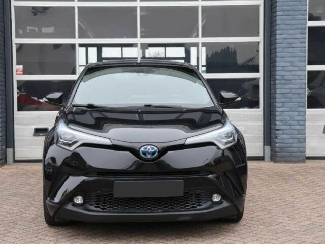 Черный Тойота C-HR, объемом двигателя 1.8 л и пробегом 60 тыс. км за 16950 $, фото 1 на Automoto.ua