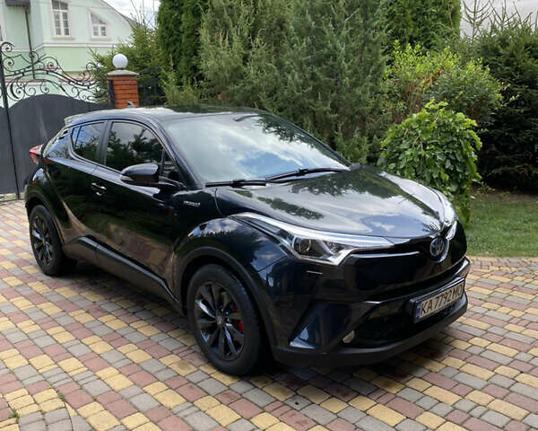 Чорний Тойота C-HR, об'ємом двигуна 1.8 л та пробігом 153 тис. км за 18300 $, фото 2 на Automoto.ua