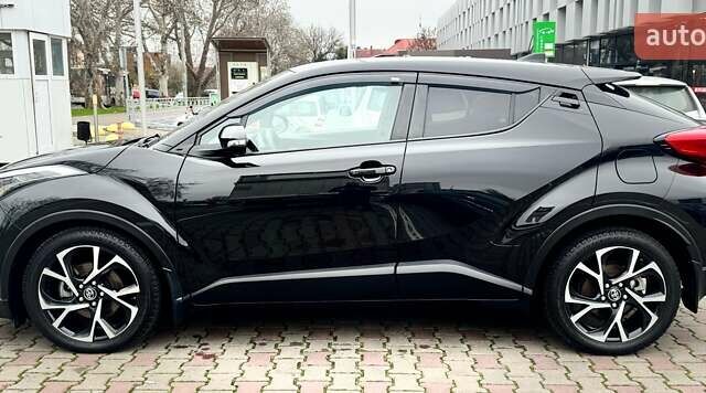 Черный Тойота C-HR, объемом двигателя 1.99 л и пробегом 86 тыс. км за 16700 $, фото 3 на Automoto.ua