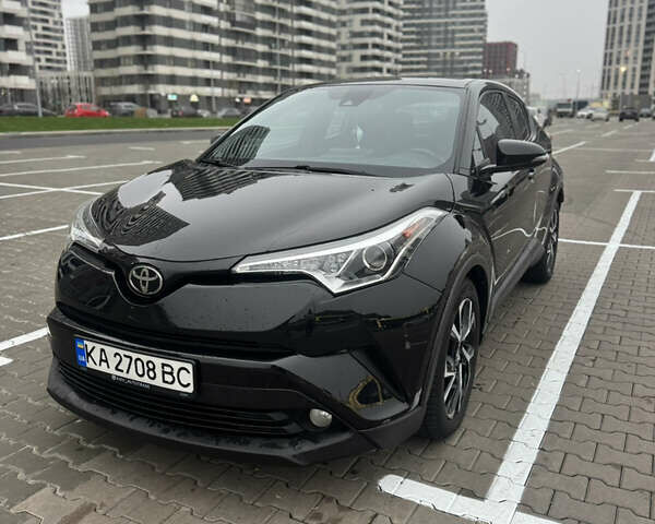 Черный Тойота C-HR, объемом двигателя 1.99 л и пробегом 137 тыс. км за 17900 $, фото 1 на Automoto.ua