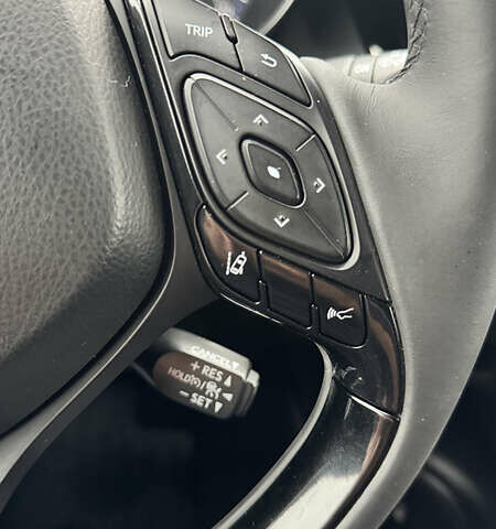 Черный Тойота C-HR, объемом двигателя 1.99 л и пробегом 86 тыс. км за 16700 $, фото 30 на Automoto.ua