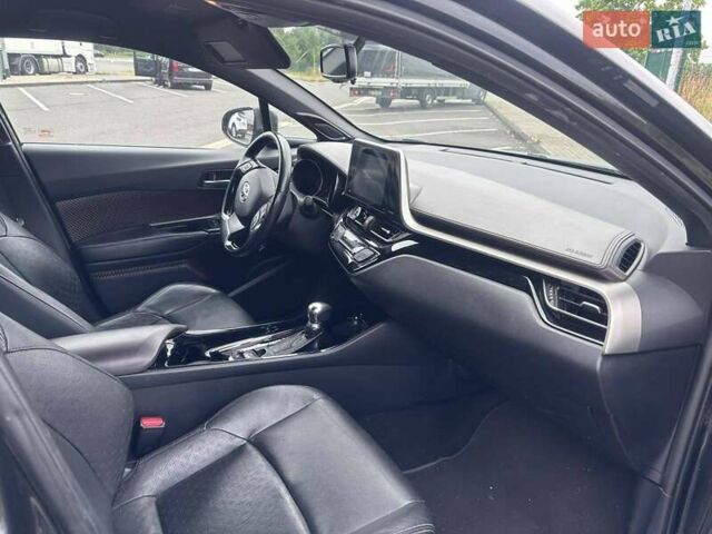 Черный Тойота C-HR, объемом двигателя 1.8 л и пробегом 120 тыс. км за 18866 $, фото 8 на Automoto.ua