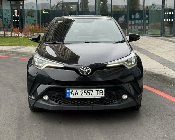 Чорний Тойота C-HR, об'ємом двигуна 1.99 л та пробігом 250 тис. км за 16900 $, фото 2 на Automoto.ua