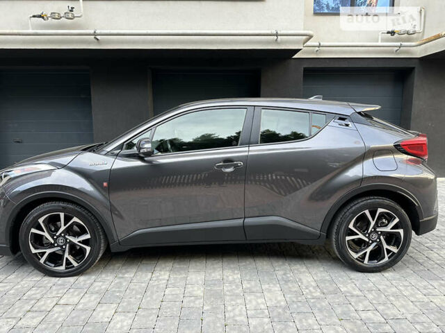 Черный Тойота C-HR, объемом двигателя 1.99 л и пробегом 109 тыс. км за 17500 $, фото 1 на Automoto.ua