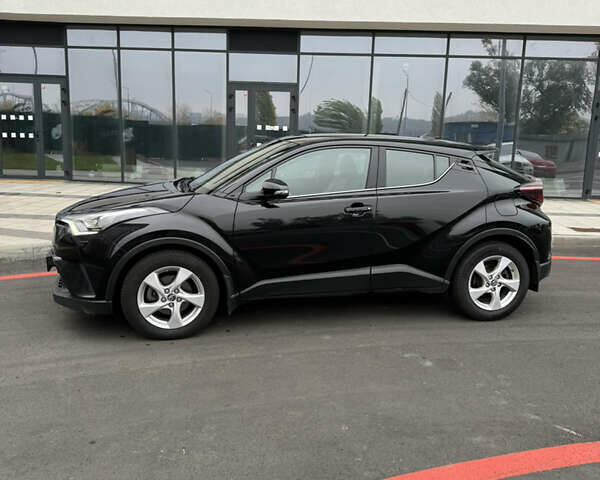 Чорний Тойота C-HR, об'ємом двигуна 1.99 л та пробігом 250 тис. км за 16900 $, фото 7 на Automoto.ua
