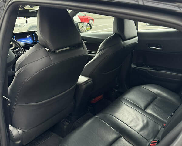 Чорний Тойота C-HR, об'ємом двигуна 1.99 л та пробігом 250 тис. км за 16900 $, фото 21 на Automoto.ua