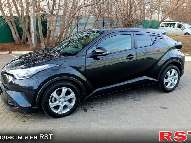 Чорний Тойота C-HR, об'ємом двигуна 2 л та пробігом 75 тис. км за 18000 $, фото 5 на Automoto.ua