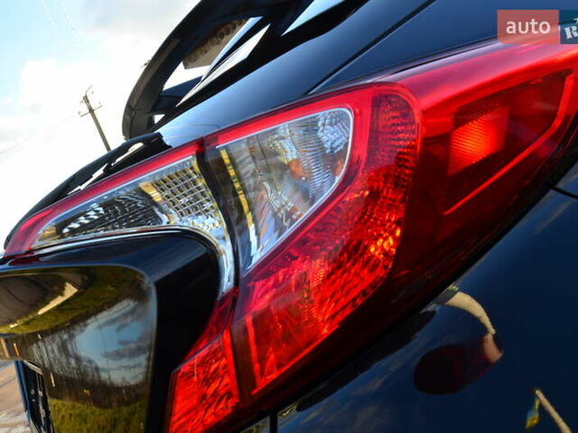 Чорний Тойота C-HR, об'ємом двигуна 2 л та пробігом 77 тис. км за 15850 $, фото 34 на Automoto.ua
