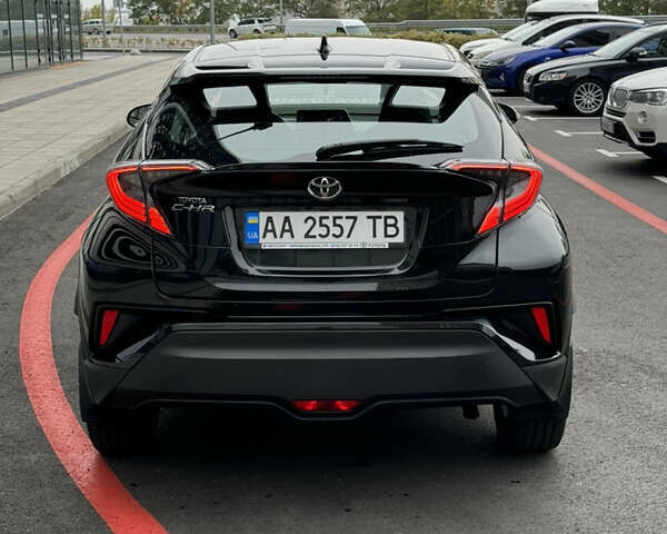 Чорний Тойота C-HR, об'ємом двигуна 1.99 л та пробігом 250 тис. км за 16900 $, фото 11 на Automoto.ua