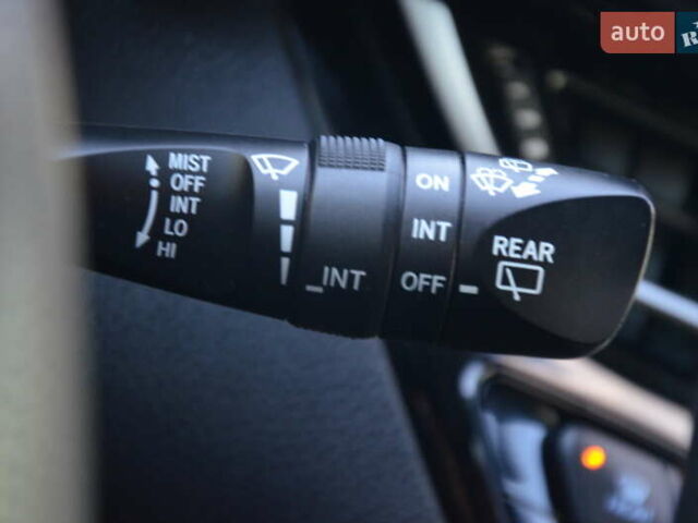 Чорний Тойота C-HR, об'ємом двигуна 2 л та пробігом 77 тис. км за 15850 $, фото 67 на Automoto.ua