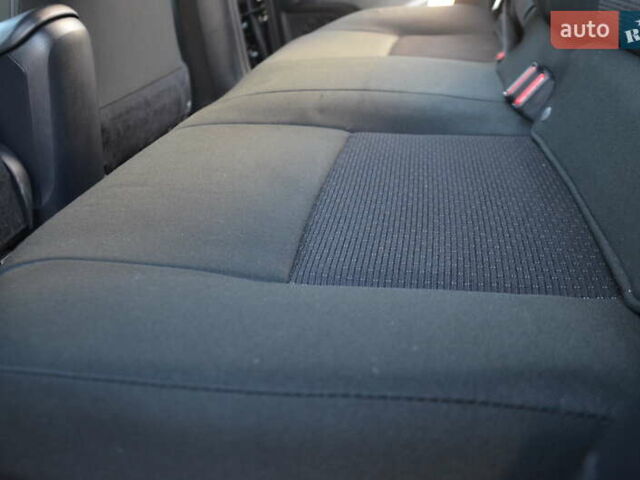 Чорний Тойота C-HR, об'ємом двигуна 2 л та пробігом 77 тис. км за 15850 $, фото 50 на Automoto.ua