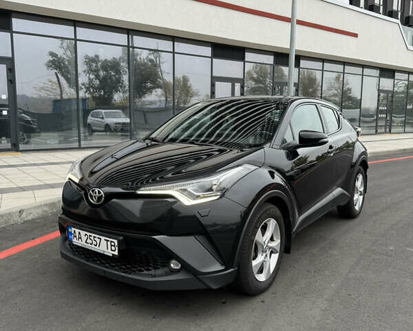 Чорний Тойота C-HR, об'ємом двигуна 1.99 л та пробігом 250 тис. км за 16900 $, фото 5 на Automoto.ua