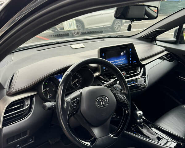 Чорний Тойота C-HR, об'ємом двигуна 1.99 л та пробігом 250 тис. км за 16900 $, фото 17 на Automoto.ua